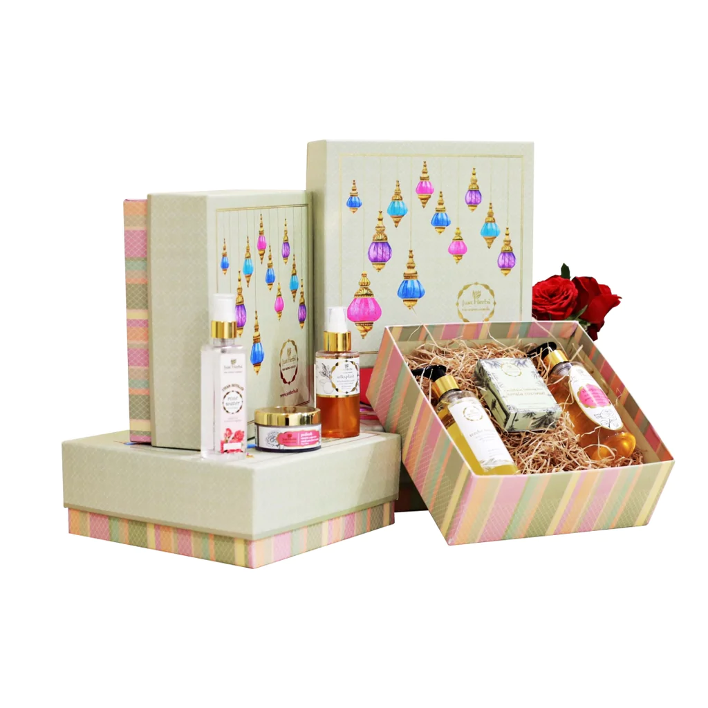 Just_Herbs_Festive_Gift_Box_Light_and_Joy_1024x1024-1-1-1.webp